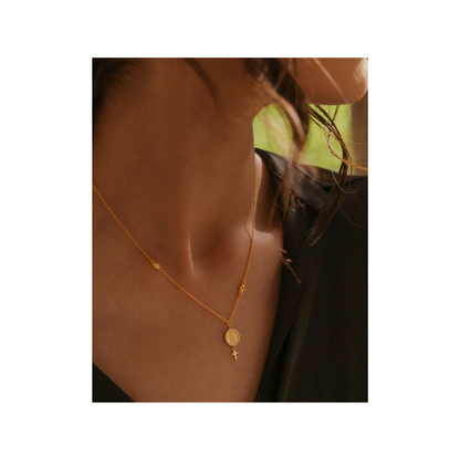 Medalla de la Virgen de Guadalupe mini con Cruz