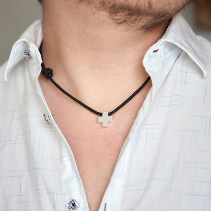 Collar Cruz lisa en cordiño